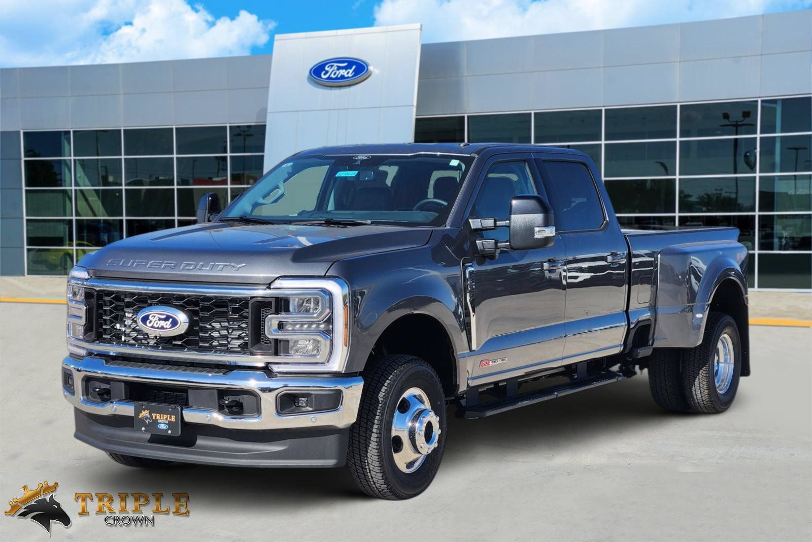 New 2027 Ford F350 Lariat w/ Lariat Premium Package AWD/4WD video 2