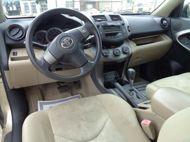 Used 2010 Toyota RAV4 4WD image 17