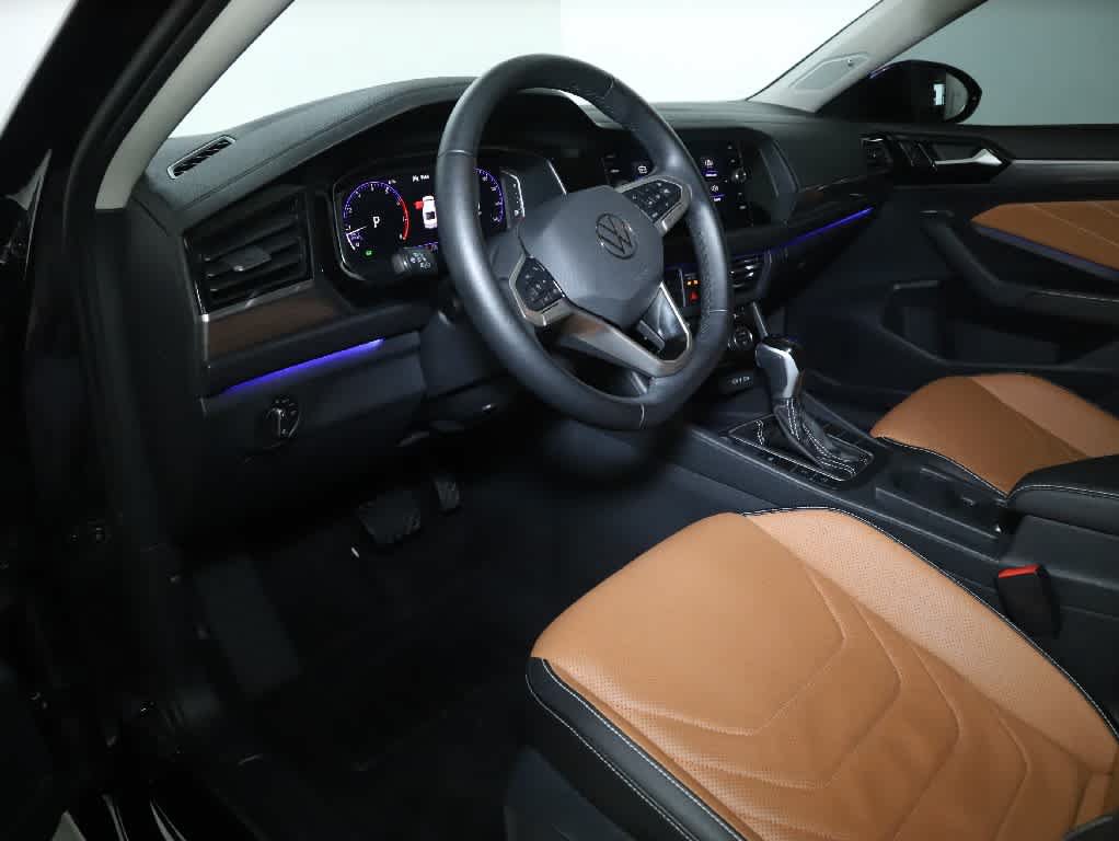 Certified 2024 Volkswagen Jetta SEL FWD image 17