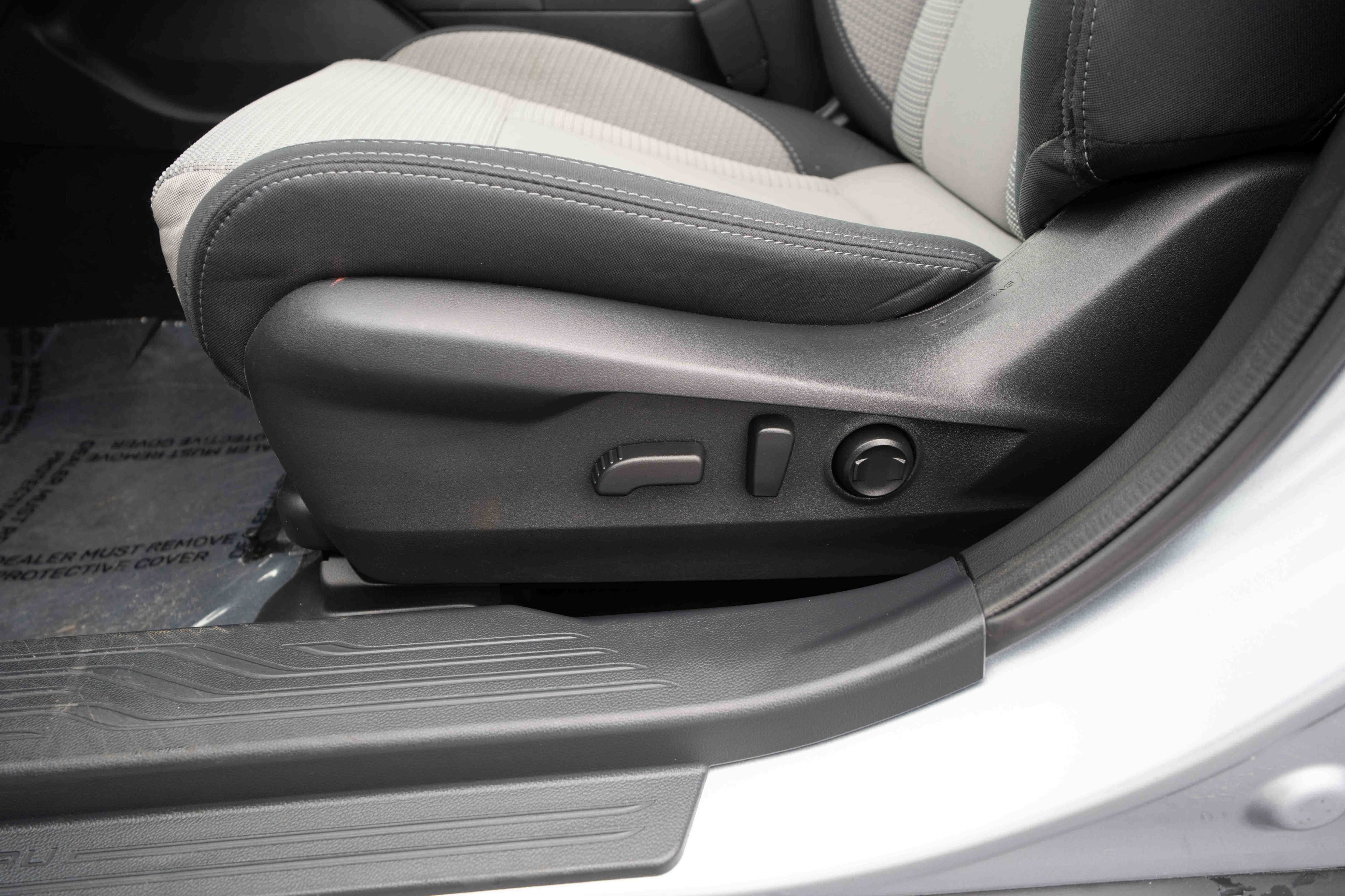 Used 2024 Subaru Outback Premium AWD/4WD image 12