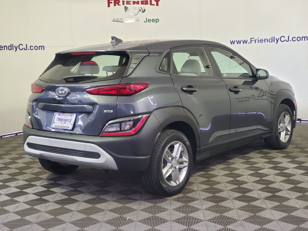 Used 2022 Hyundai Kona SE AWD/4WD image 3