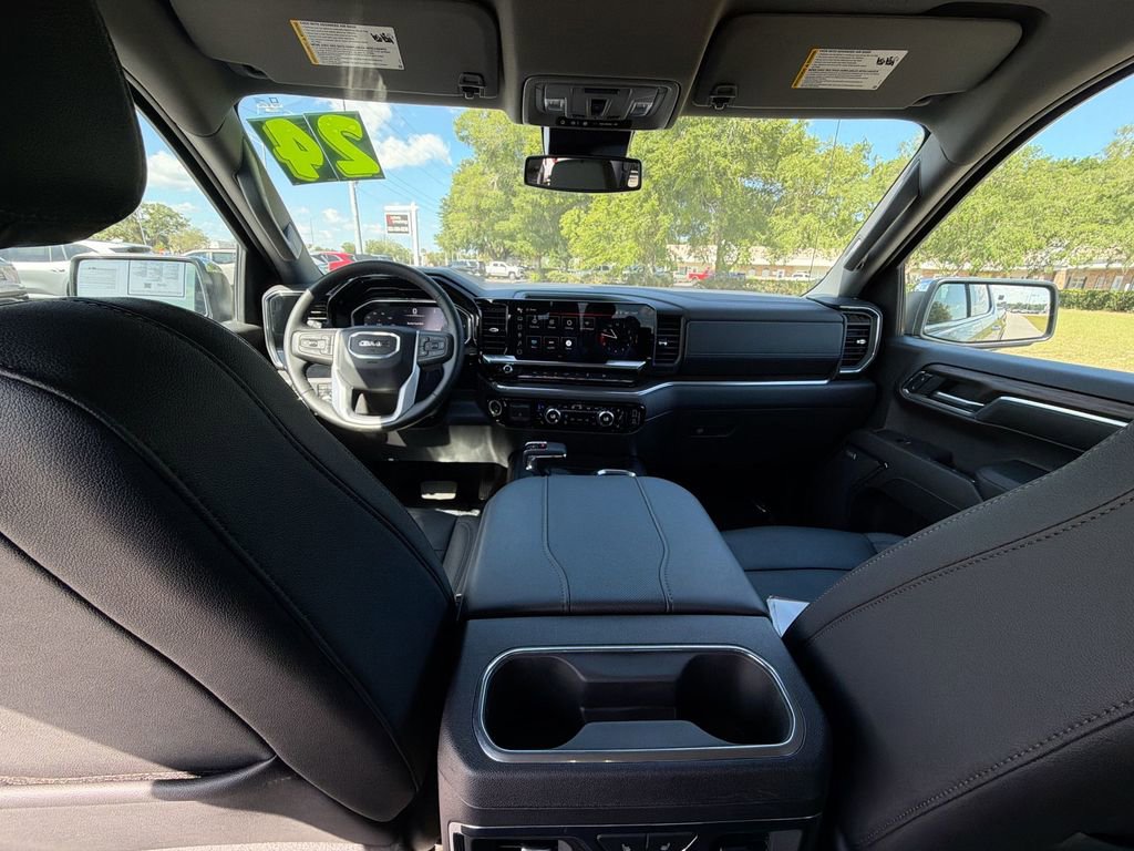 Used 2024 GMC Sierra 1500 SLT w/ SLT Premium Plus Package AWD/4WD image 11
