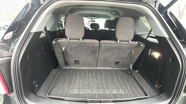 Used 2023 Ford Explorer XLT AWD/4WD image 37