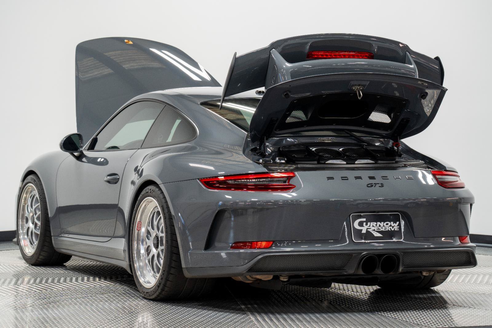 Used 2018 Porsche 911 GT3 RWD image 37