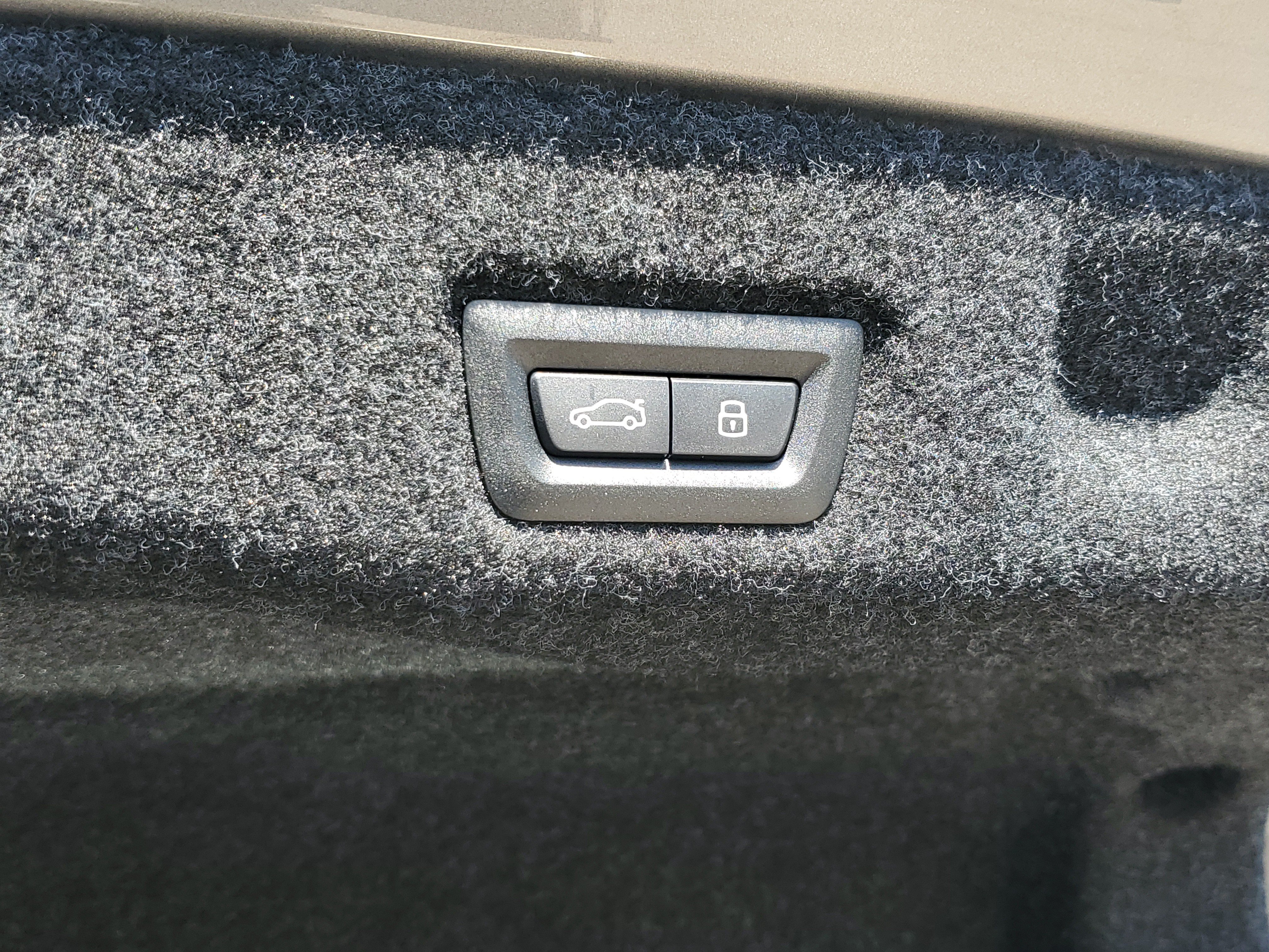 New 2027 BMW 530i w/ Executive Package RWD image 8