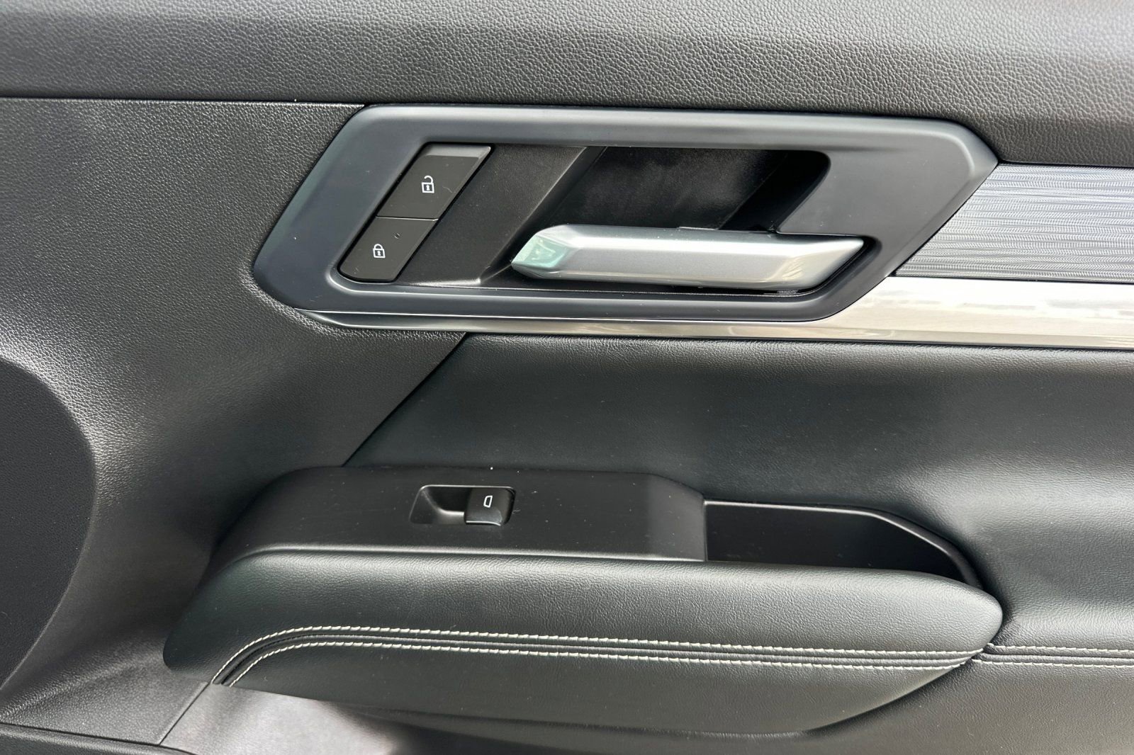 Used 2026 GMC Terrain Elevation image 22