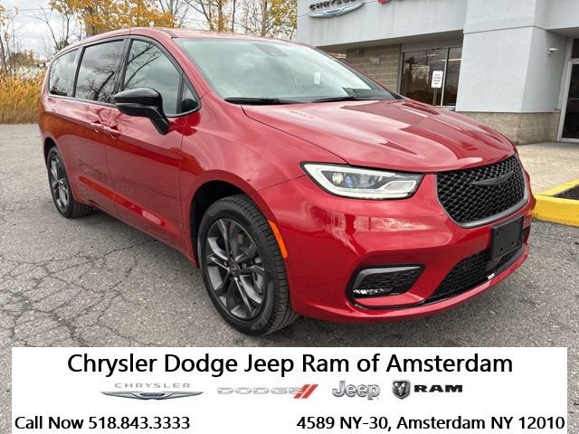 New 2026 Chrysler Pacifica Select image 1