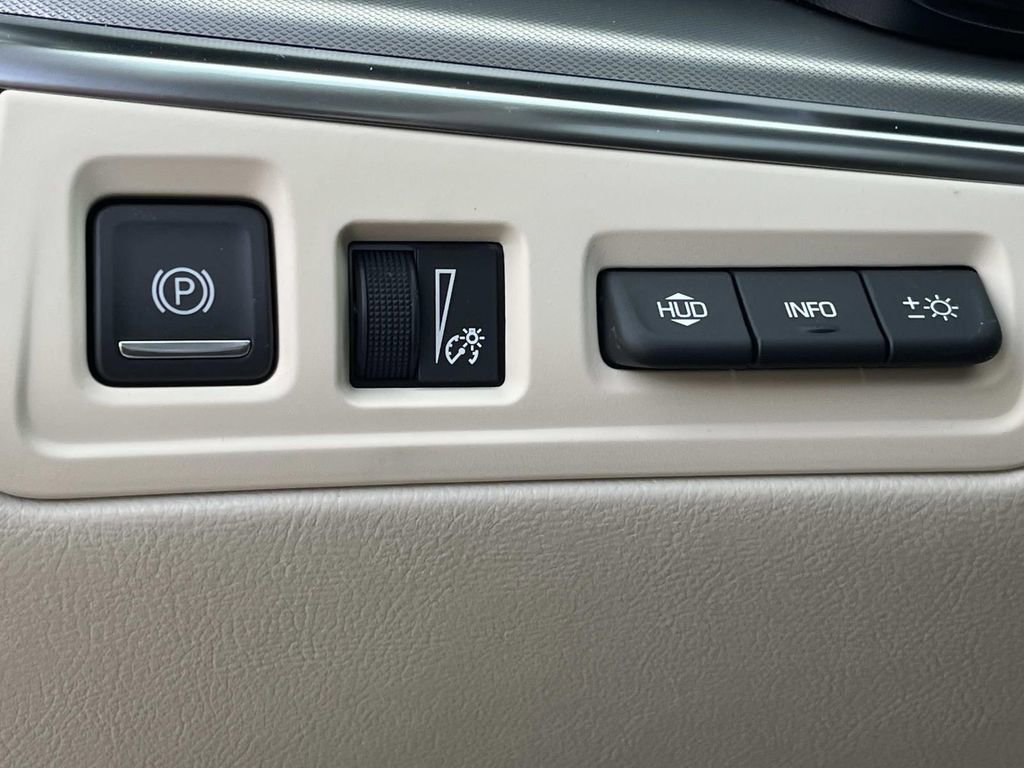 New 2026 Cadillac XT5 Premium Luxury w/ Driver Assist Package FWD image 28