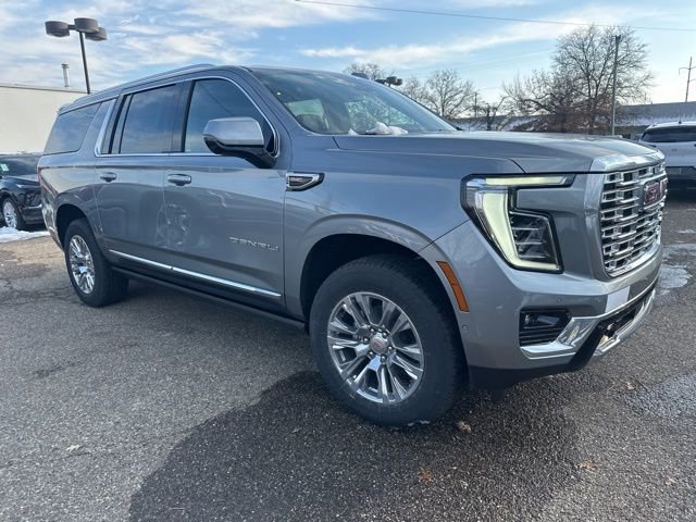 New 2026 GMC Yukon XL Denali w/ Sun & Power Step Package image 4