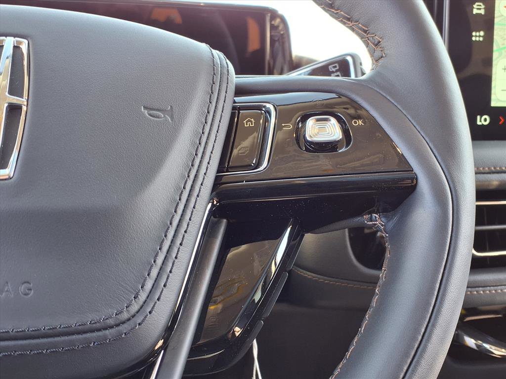 New 2025 Lincoln Aviator Reserve w/ Luxury Package image 23