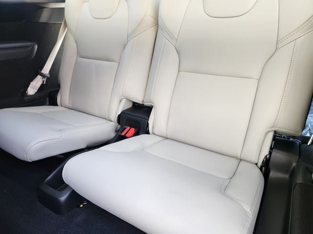 New 2026 Volvo XC90 T8 Ultra w/ Protection Package AWD/4WD image 16
