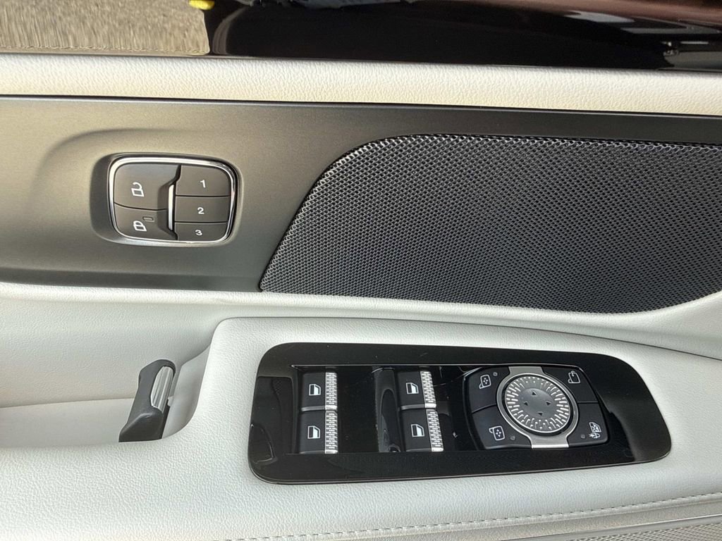 New 2026 Lincoln Nautilus Premier image 19