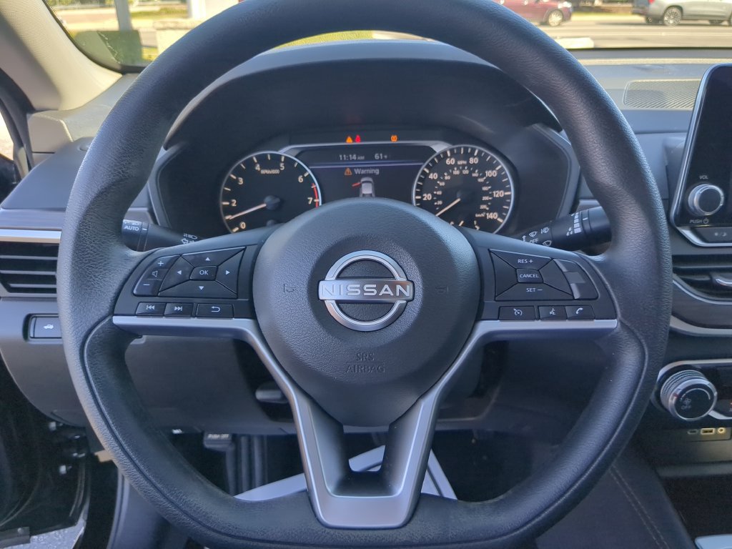 Used 2023 Nissan Altima 2.5 SV FWD image 28