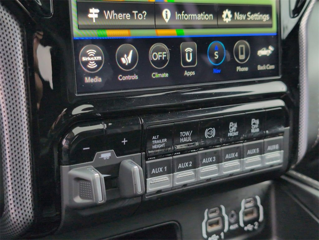 Used 2020 RAM 3500 Limited image 13