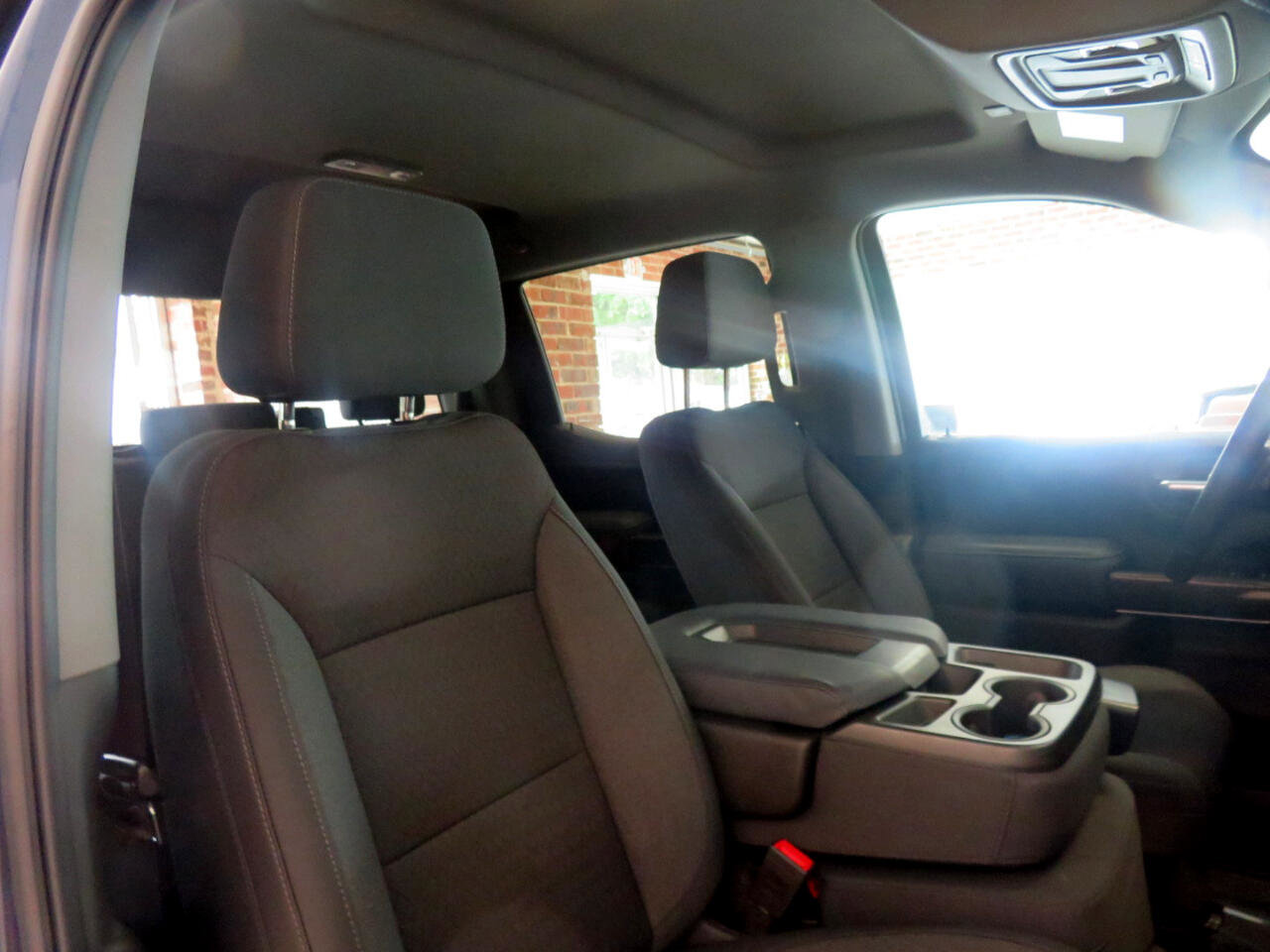 Used 2020 GMC Sierra 1500 SLE image 29