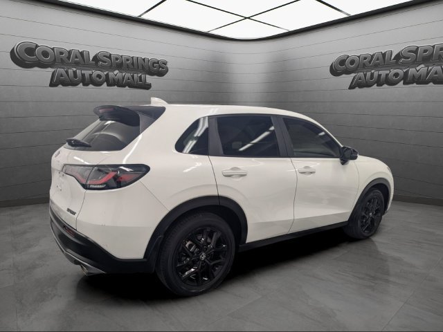 Certified 2025 Honda HR-V Sport image 7