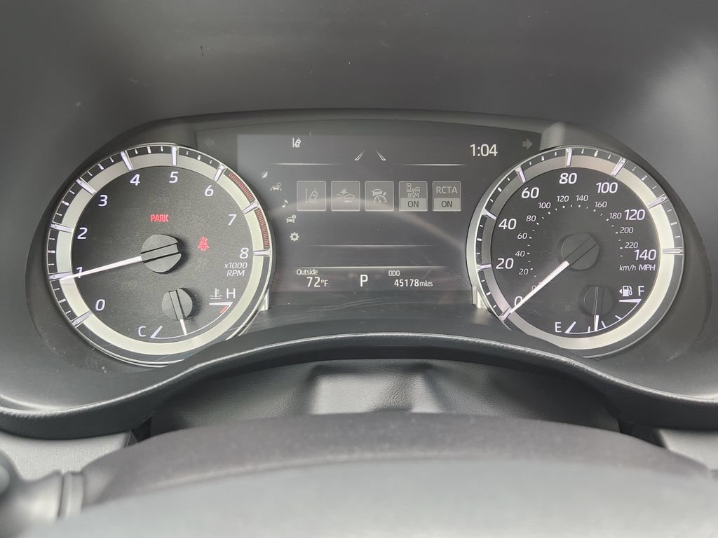 Used 2025 Toyota Highlander LE AWD/4WD image 7