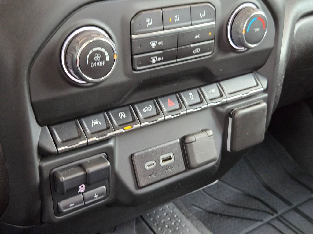 Used 2024 Chevrolet Silverado 1500 Custom RWD image 18