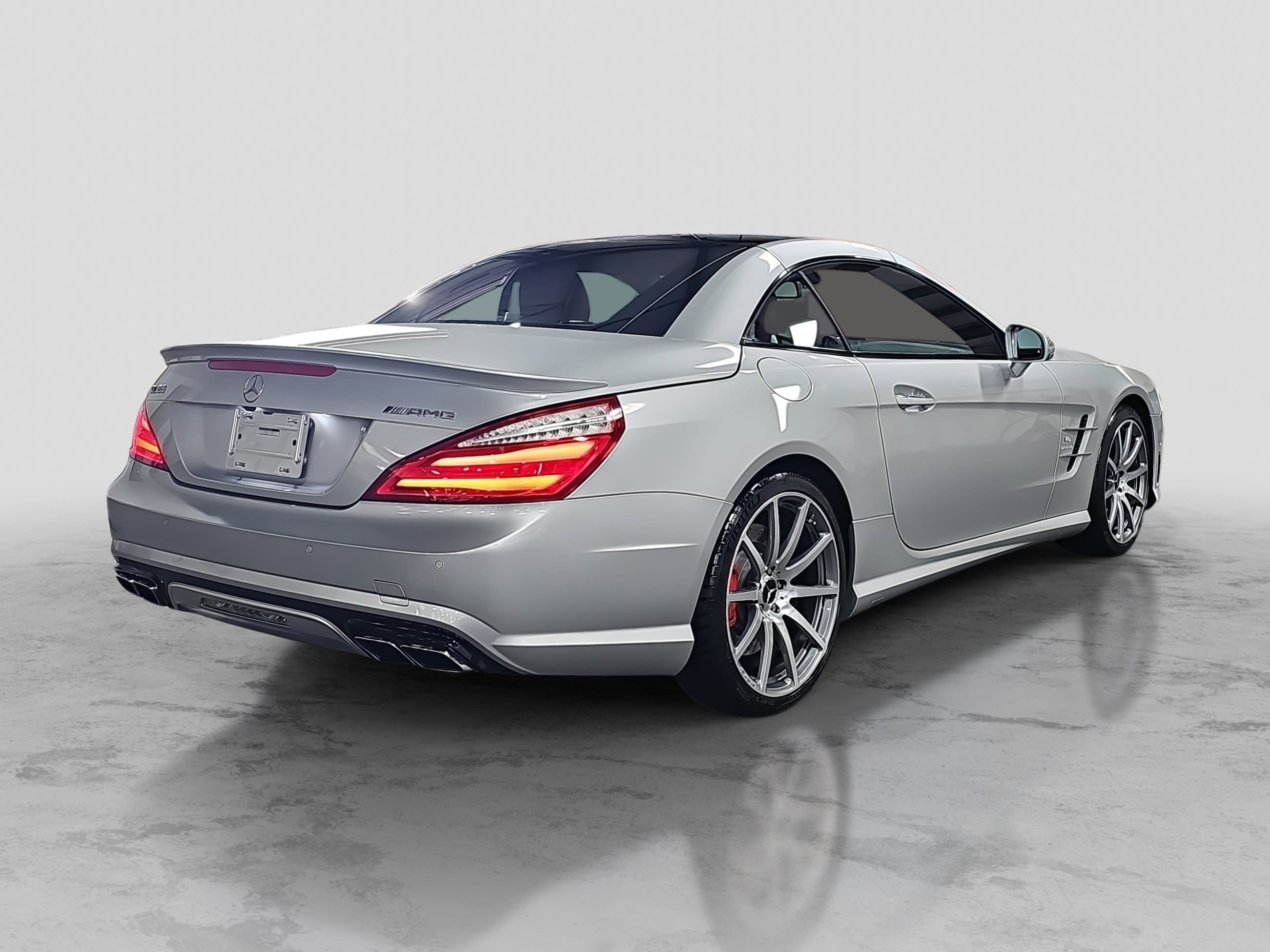 Used 2016 Mercedes-Benz SL 63 AMG image 5