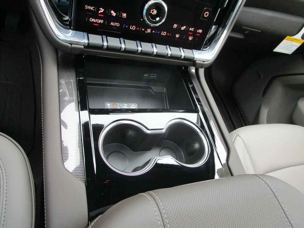 New 2026 GMC Yukon XL Elevation w/ Elevation Premium Package RWD image 37