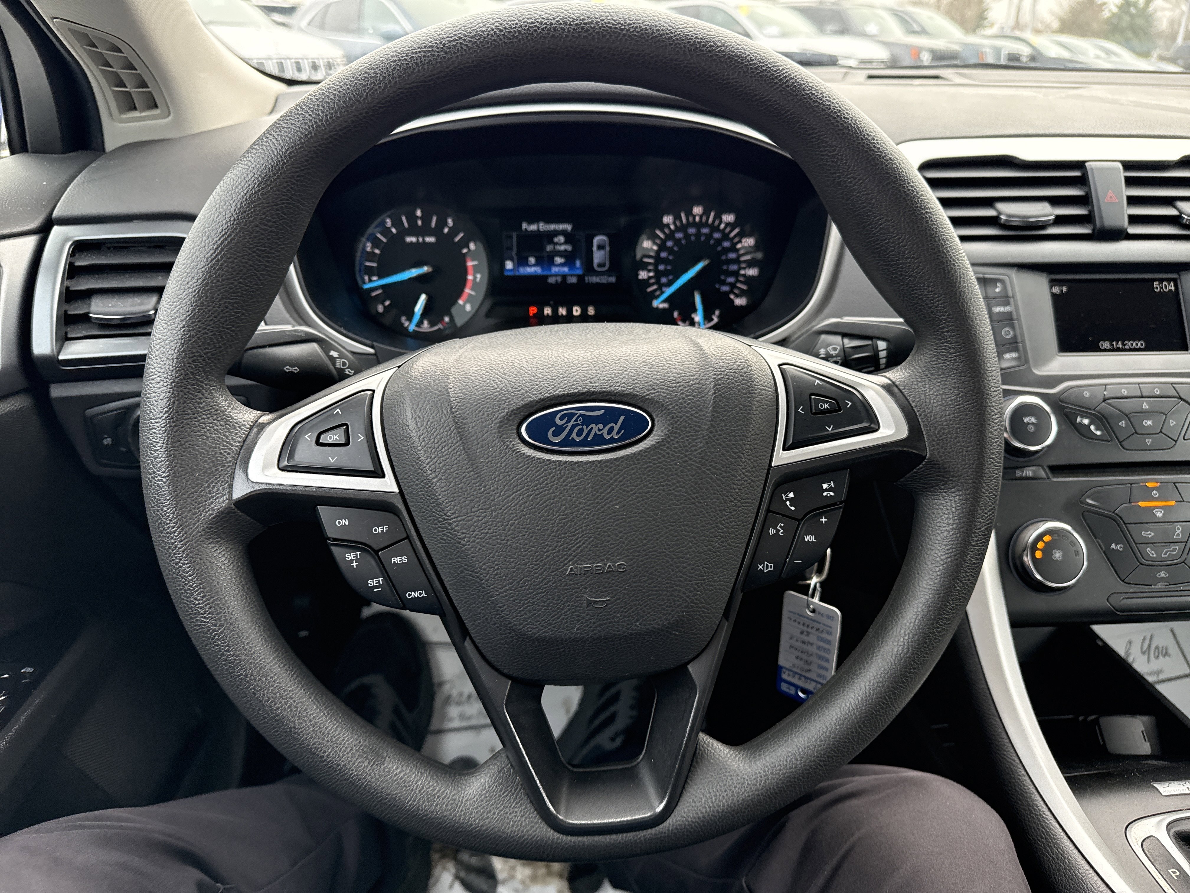 Used 2015 Ford Fusion SE image 21