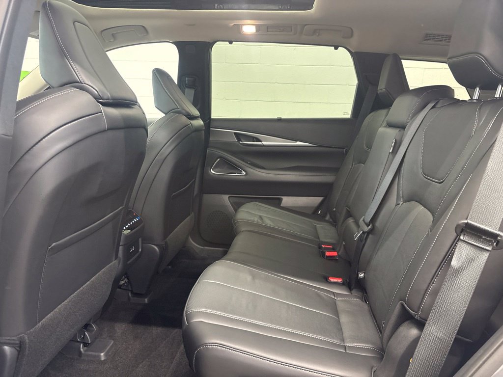 Used 2025 INFINITI QX60 Luxe w/ Cargo Package AWD/4WD image 17