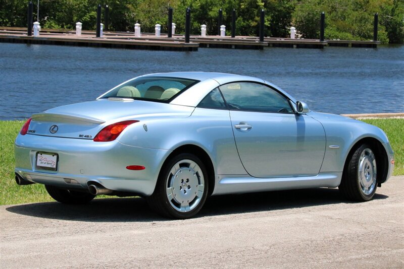 Used 2004 Lexus SC 430 Convertible RWD image 3