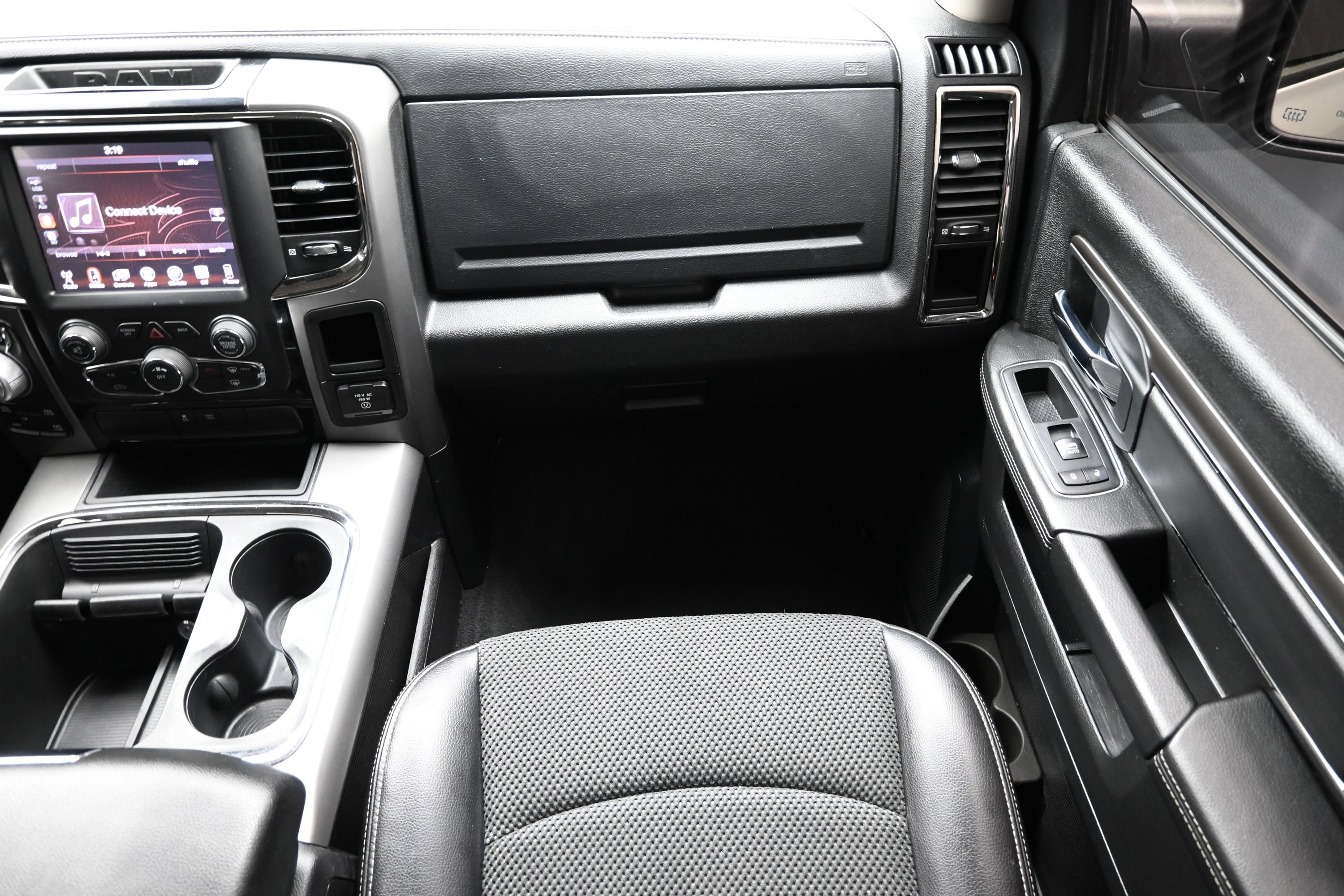 Used 2016 RAM 1500 Sport AWD/4WD image 38