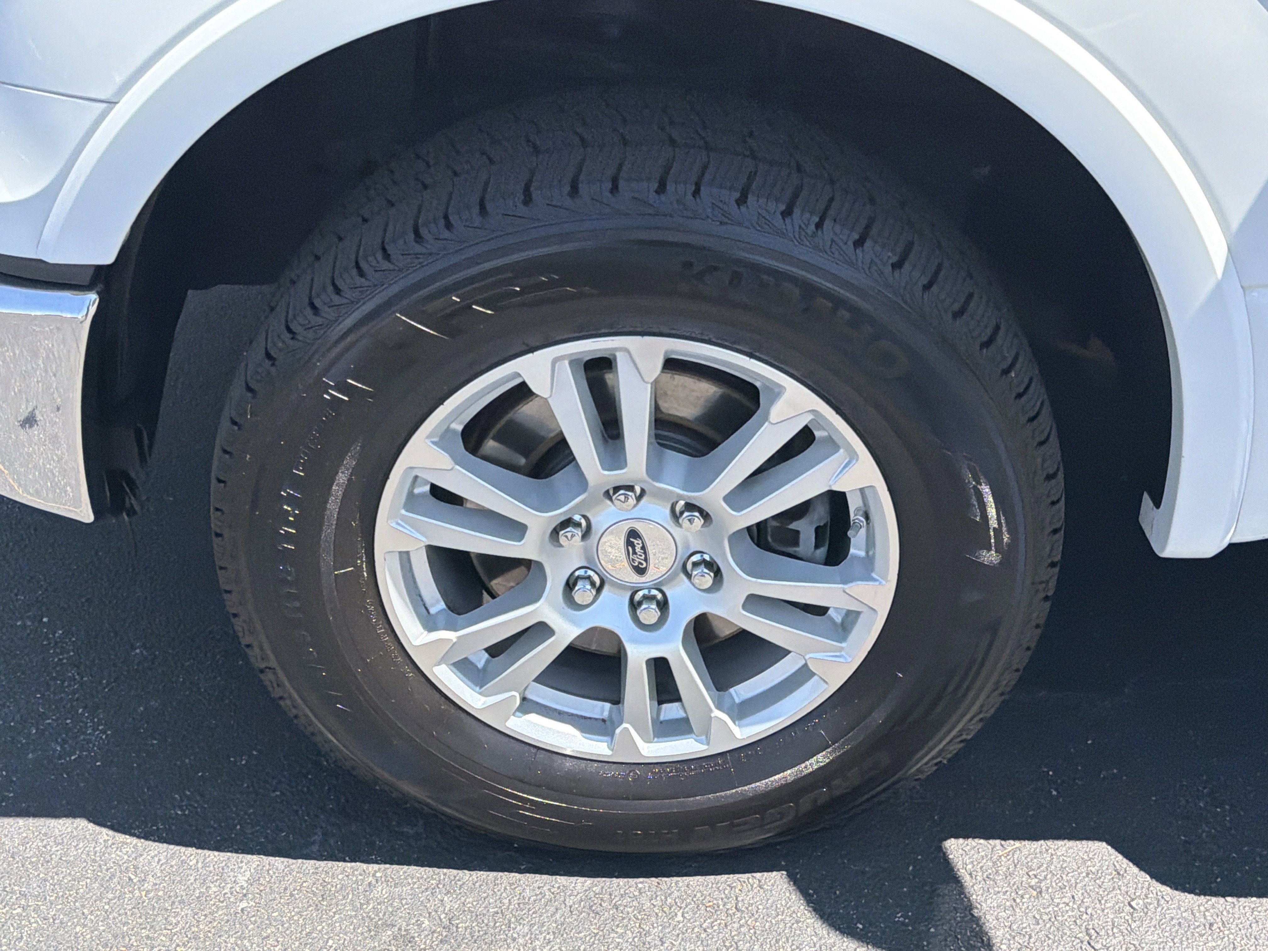 Used 2015 Ford F150 Lariat w/ Trailer Tow Package AWD/4WD image 14