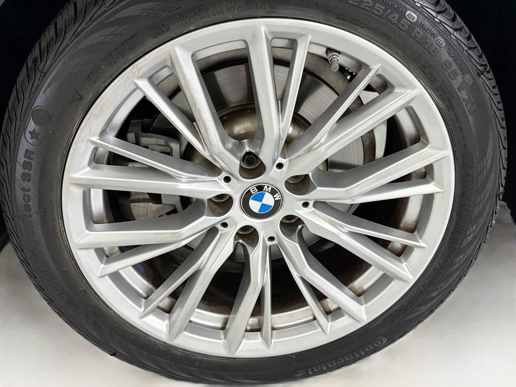 Certified 2023 BMW 330i Sedan w/ Convenience Package RWD image 30