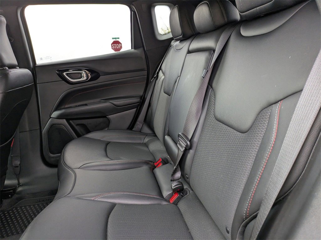 Used 2023 Jeep Compass Trailhawk image 13