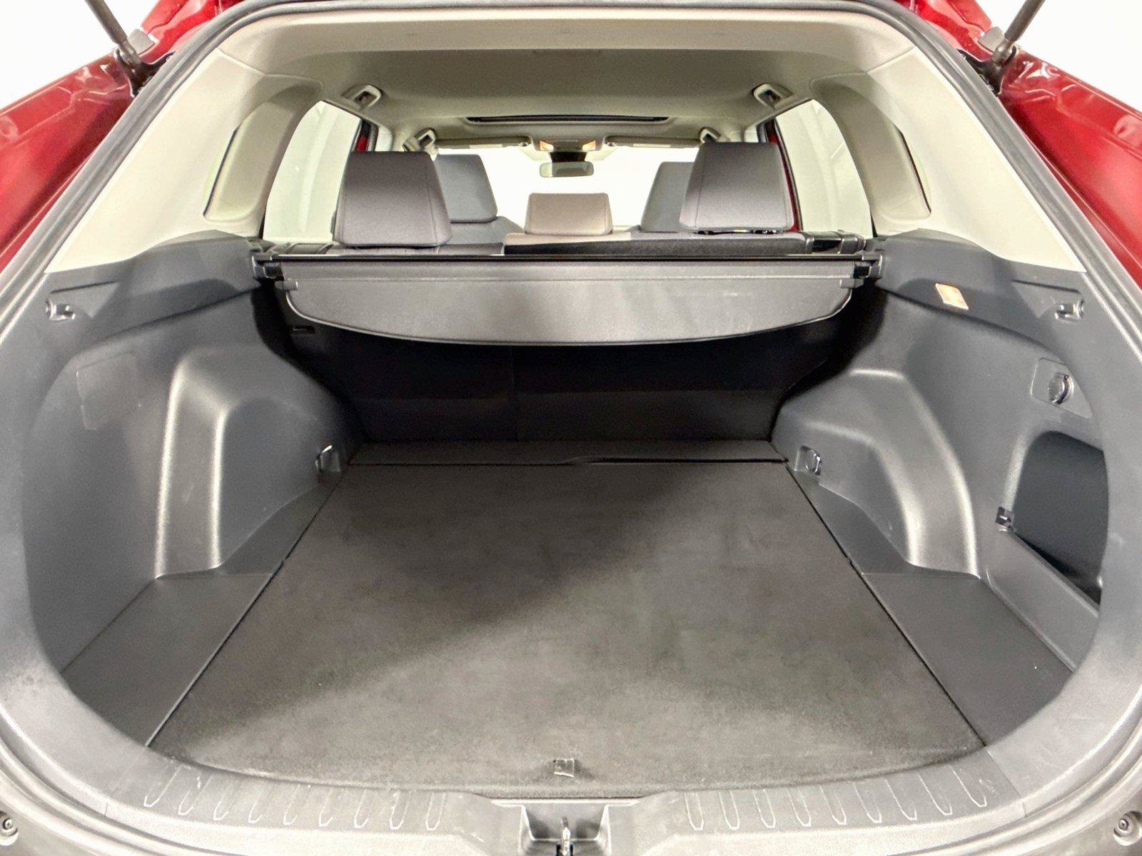 Used 2019 Toyota RAV4 XLE FWD image 36