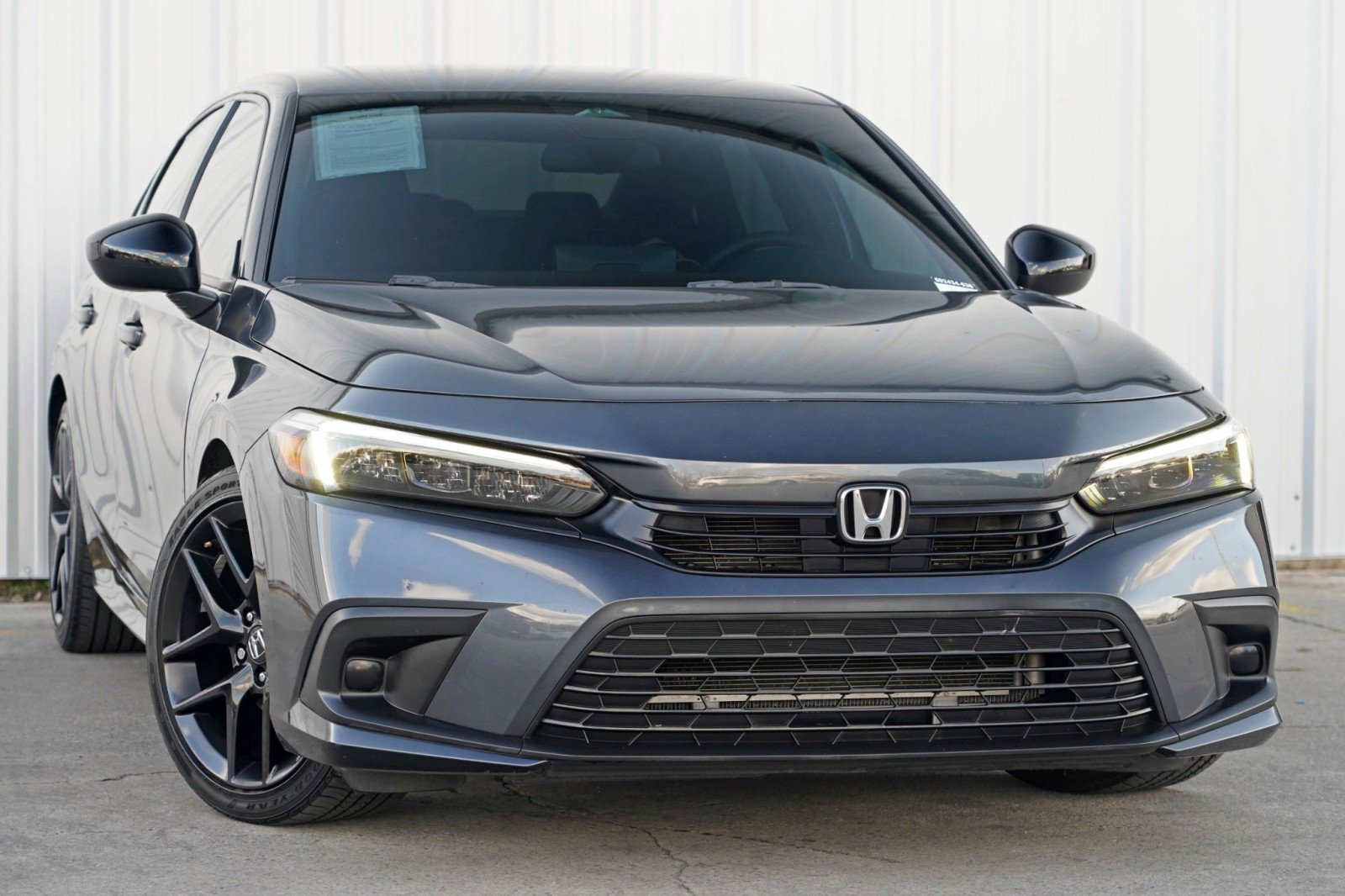 Used 2022 Honda Civic Sport image 2