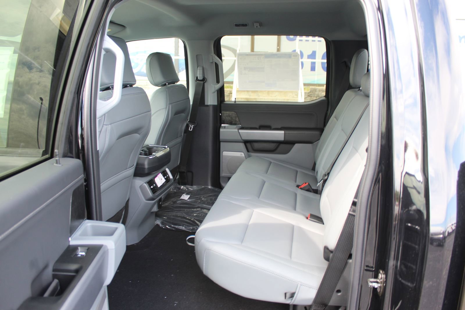 New 2025 Ford F150 Lightning Flash AWD/4WD image 16
