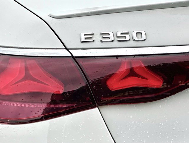 Used 2024 Mercedes-Benz E 350 4MATIC Sedan image 12