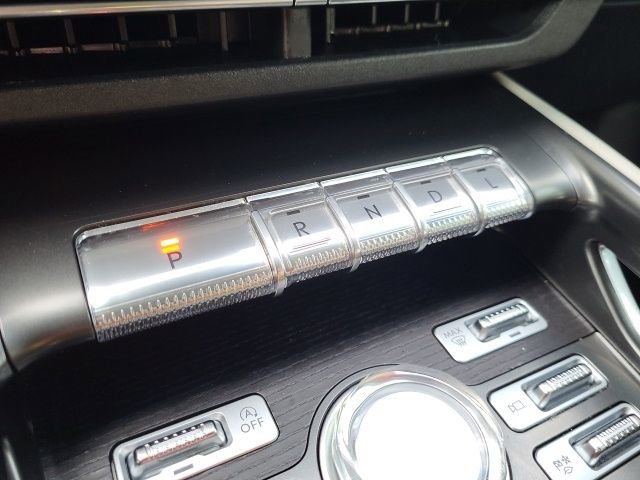 Used 2024 Lincoln Nautilus Reserve image 22