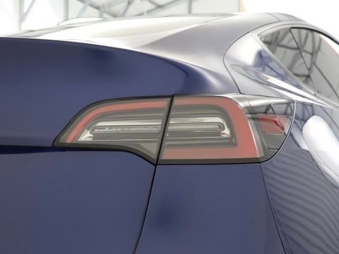 Used 2024 Tesla Model Y Long Range RWD image 10