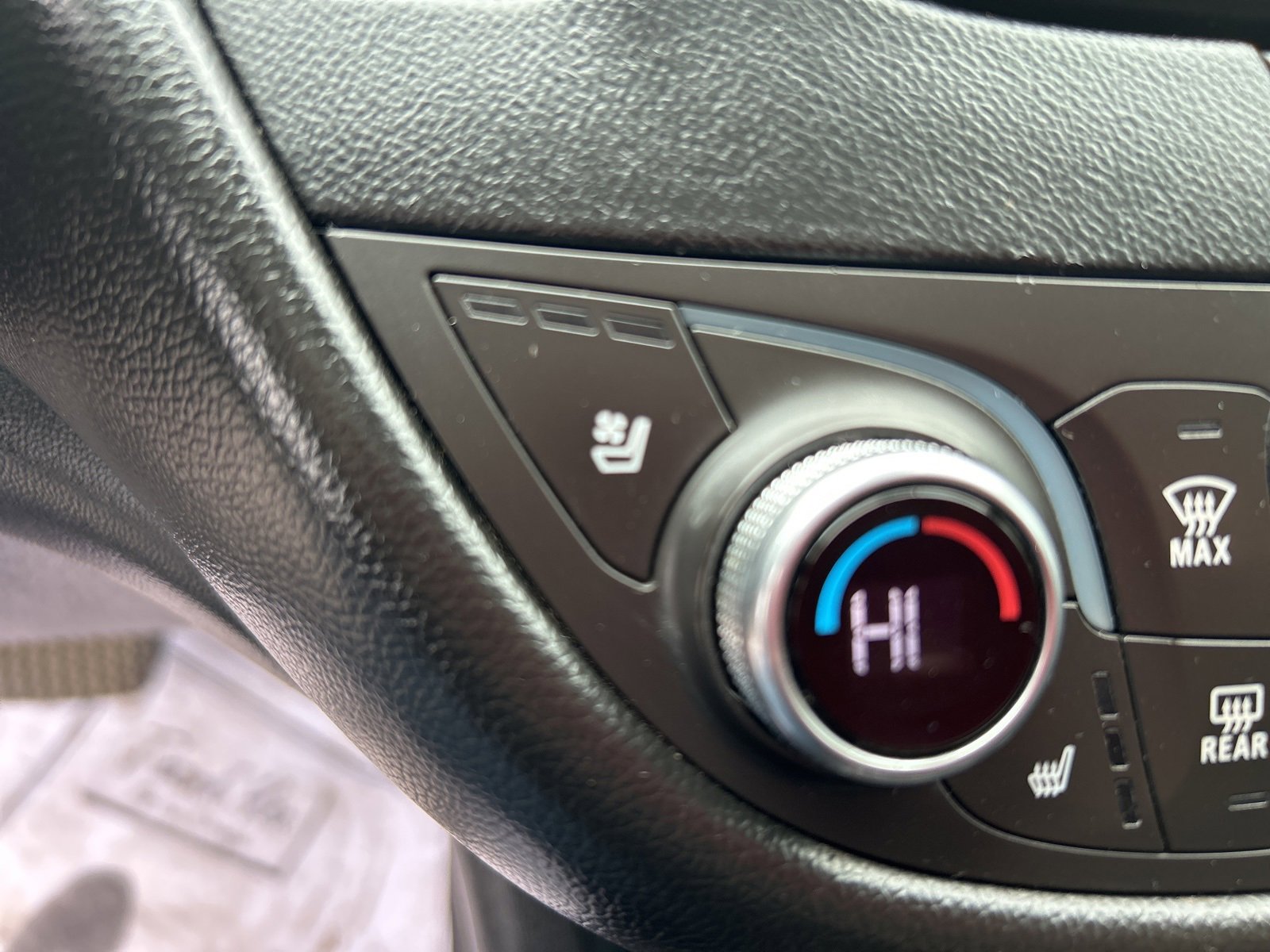 Used 2018 Chevrolet Malibu Premier w/ Premier Sun and Wheel Package image 22