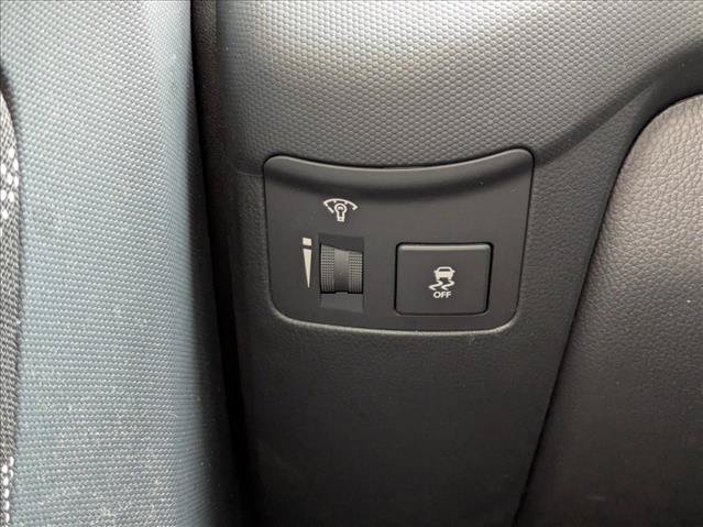 Used 2013 Kia Soul + FWD image 9