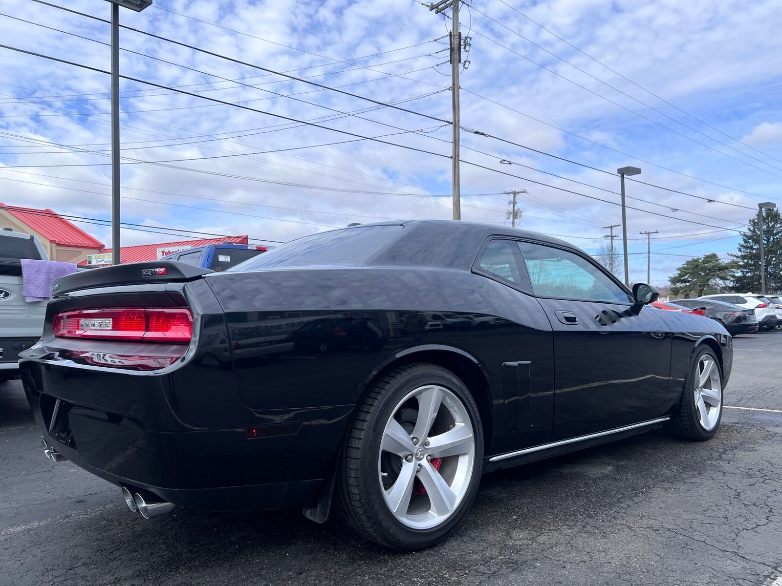 Used 2009 Dodge Challenger SRT8 w/ SRT Option Group II RWD image 11