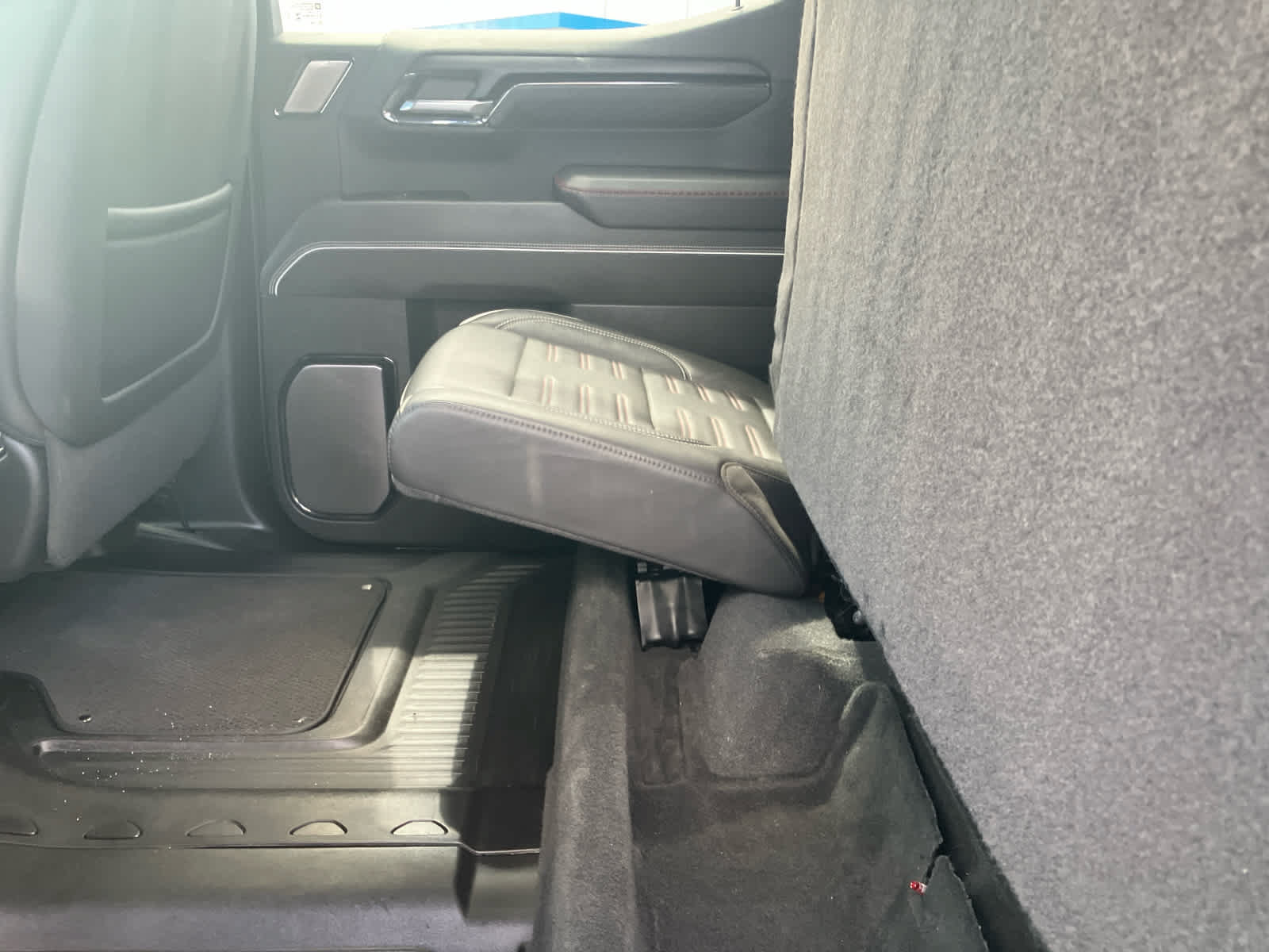 Used 2024 GMC Sierra 1500 AT4X AWD/4WD image 46