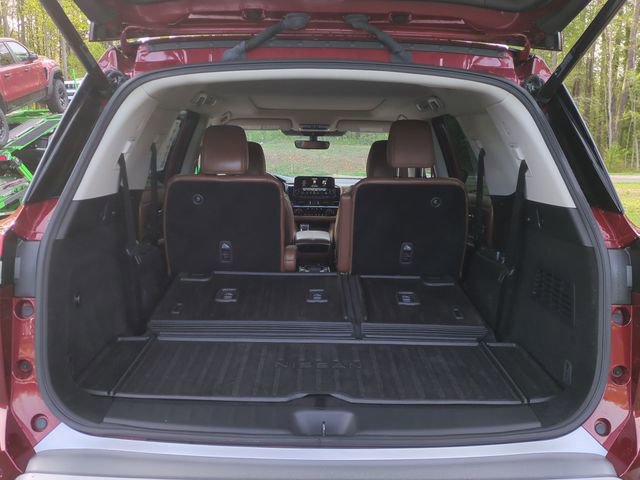 Used 2023 Nissan Pathfinder Platinum AWD/4WD image 23