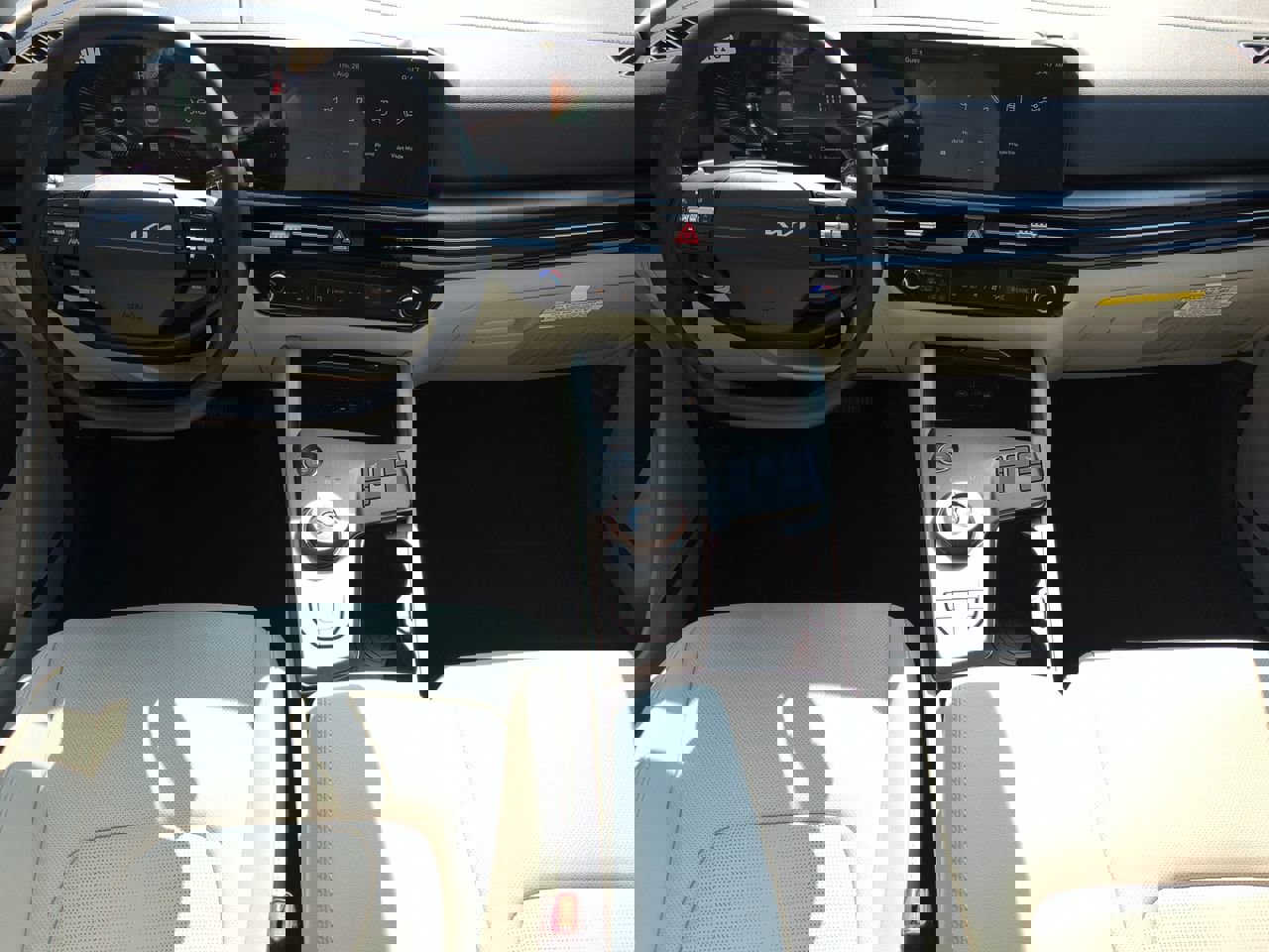 New 2026 Kia Sportage EX w/ EX Panoramic Sunroof Package image 11