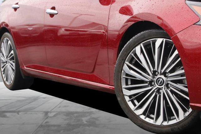 Used 2023 Nissan Altima 2.5 SL FWD image 3