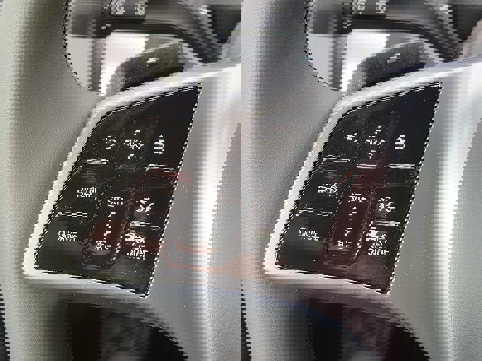 Used 2025 Mercedes-Benz EQB 350 4MATIC SUV image 33