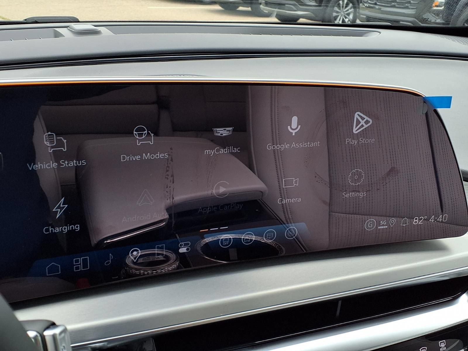 New 2027 Cadillac Lyriq Sport w/ LPO, Floor Liner Package AWD/4WD image 17