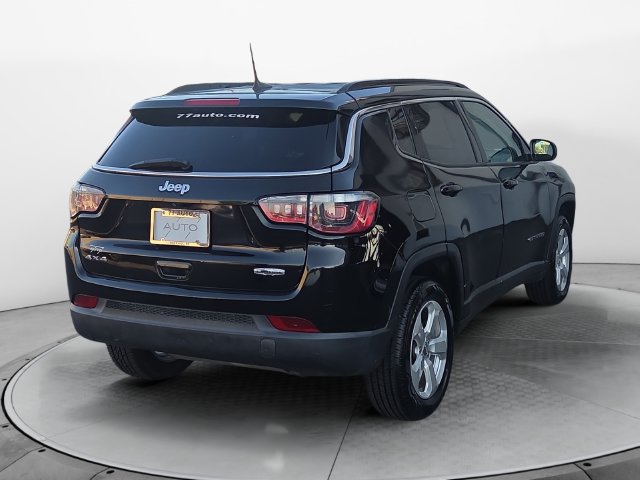 Used 2018 Jeep Compass Latitude w/ Popular Equipment Group AWD/4WD image 5