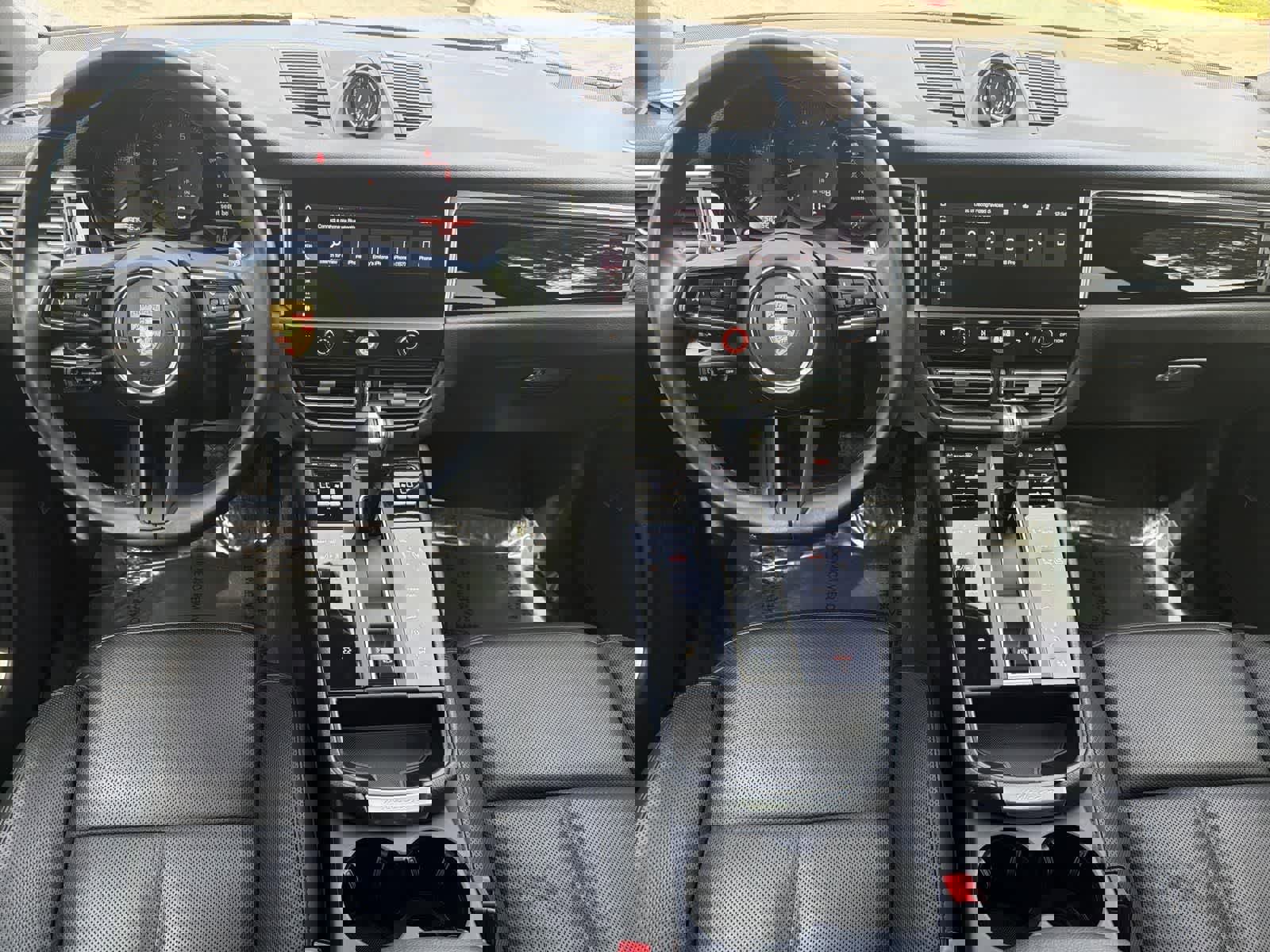 Used 2022 Porsche Macan image 11