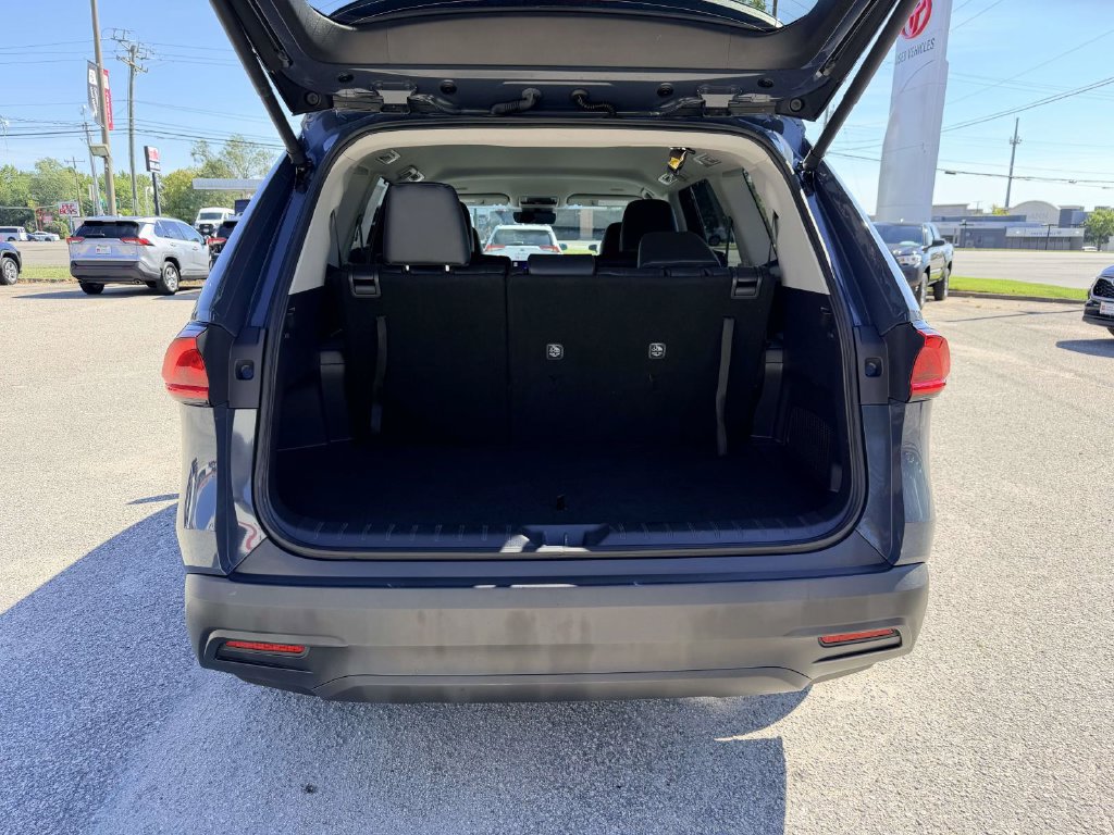 Certified 2025 Toyota Grand Highlander AWD image 16