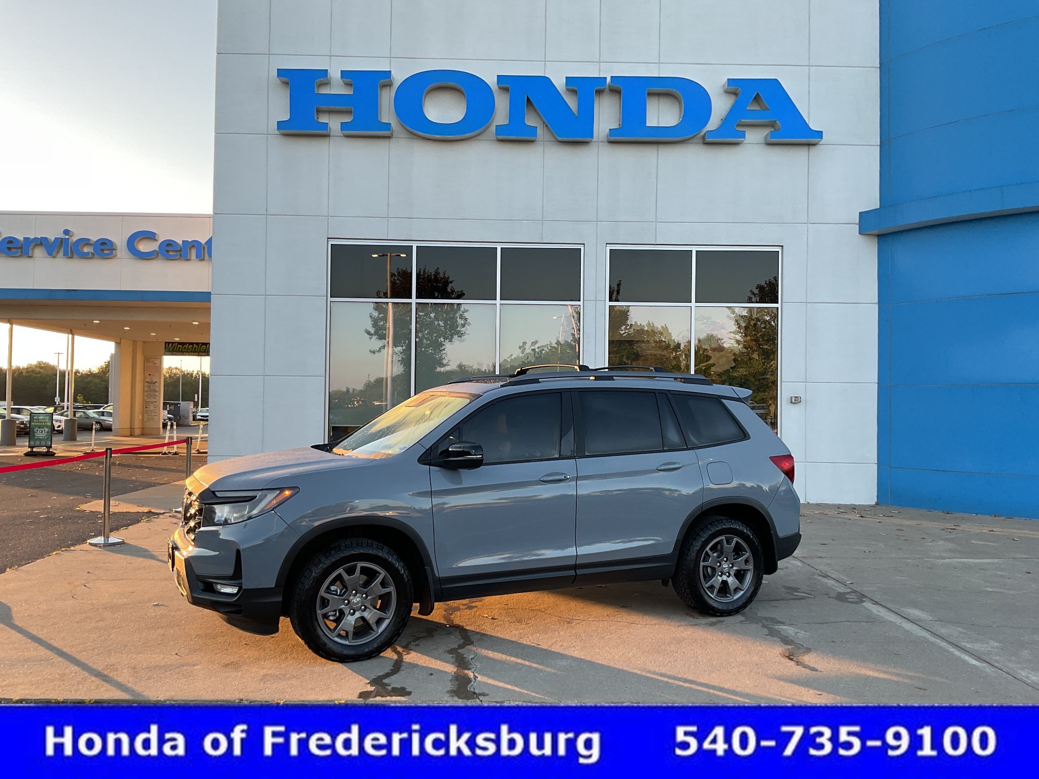 Certified 2024 Honda Passport TrailSport image 1